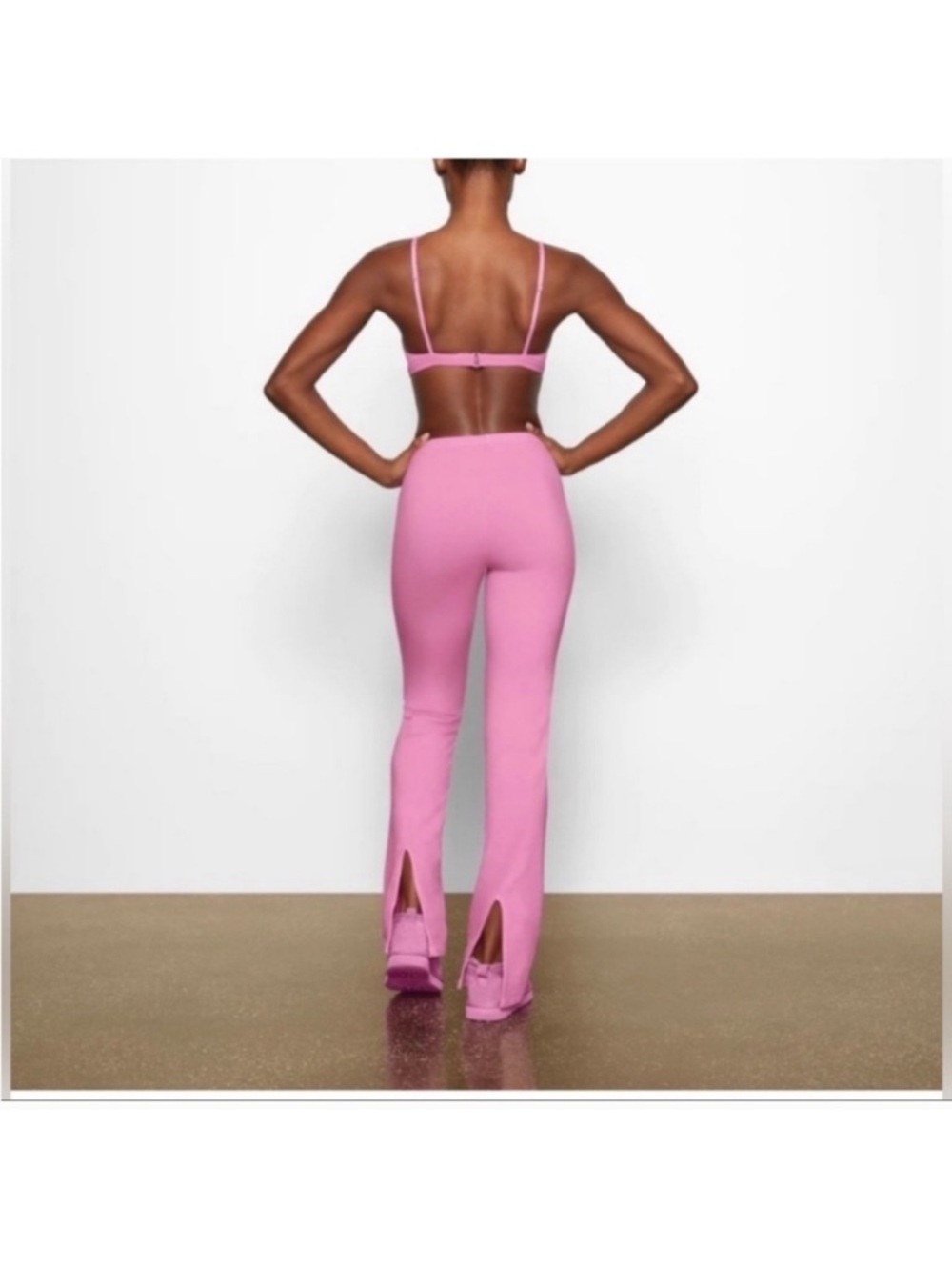 SKIMS Outdoor Matching Set - Bubblegum